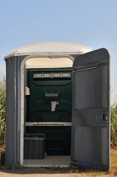 Best Portable toilet rental cost  in Overland Park, KS